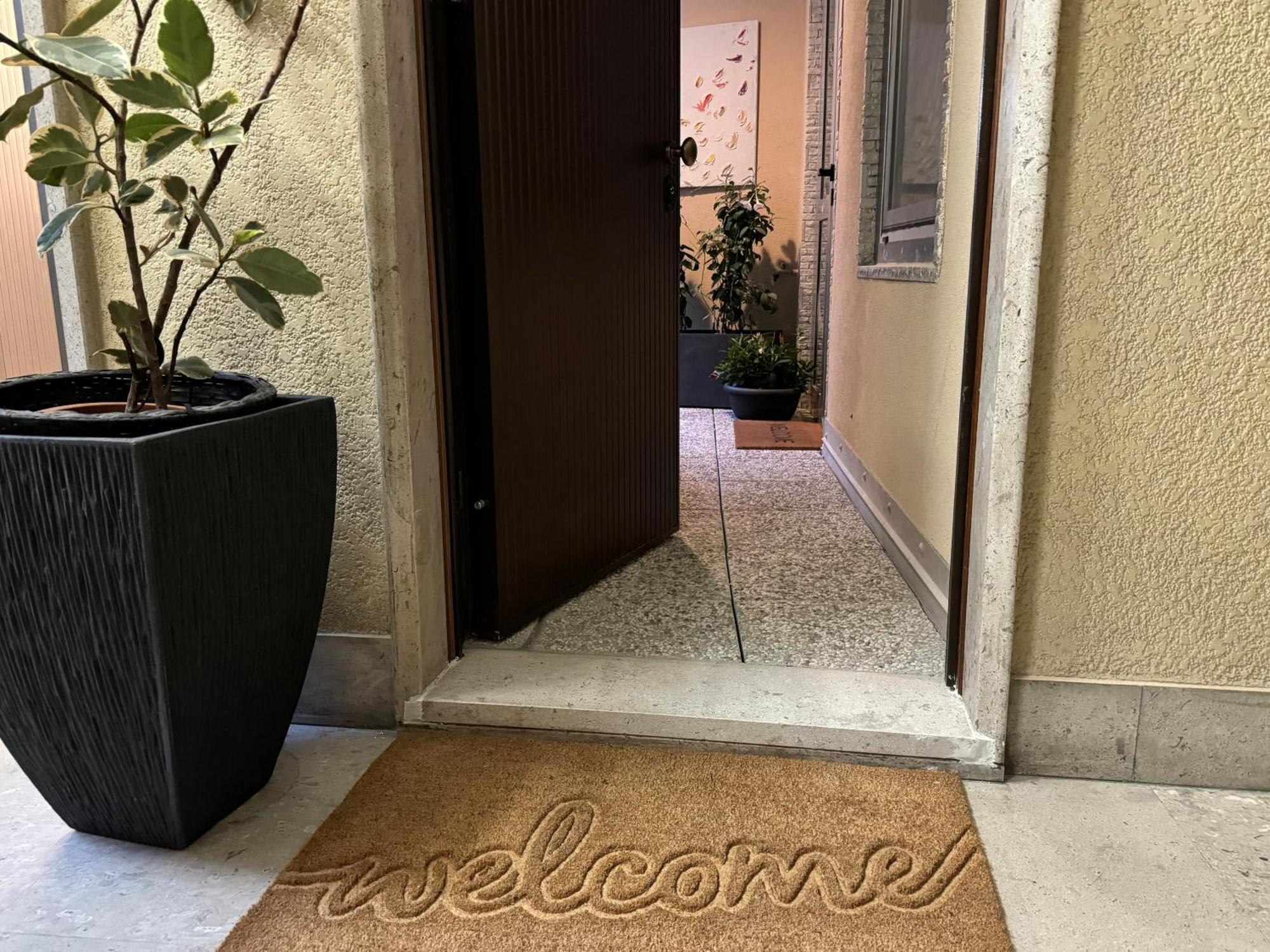 Teatro Romano Suites トリエステ エクステリア 写真